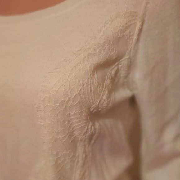 Thistle & Lavender Ivory long sleeve Sweater embroiderd front w/lace Size M NWT - Picture 2 of 10